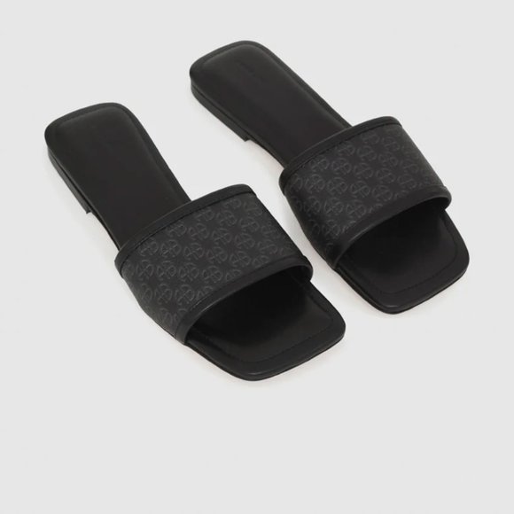 RIA SLIDES - Picture 1 of 5